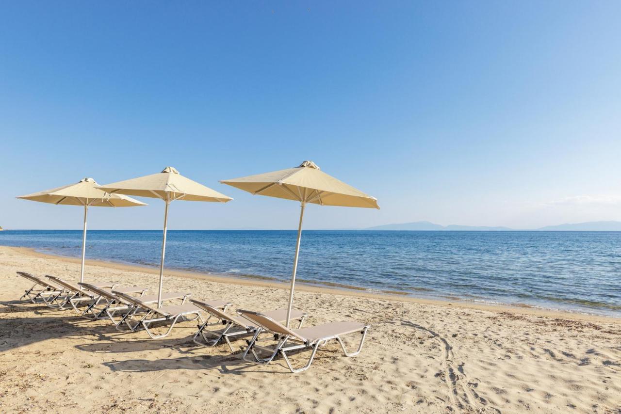 Luna Villa Private Beach 네아 이라클리아 외부 사진